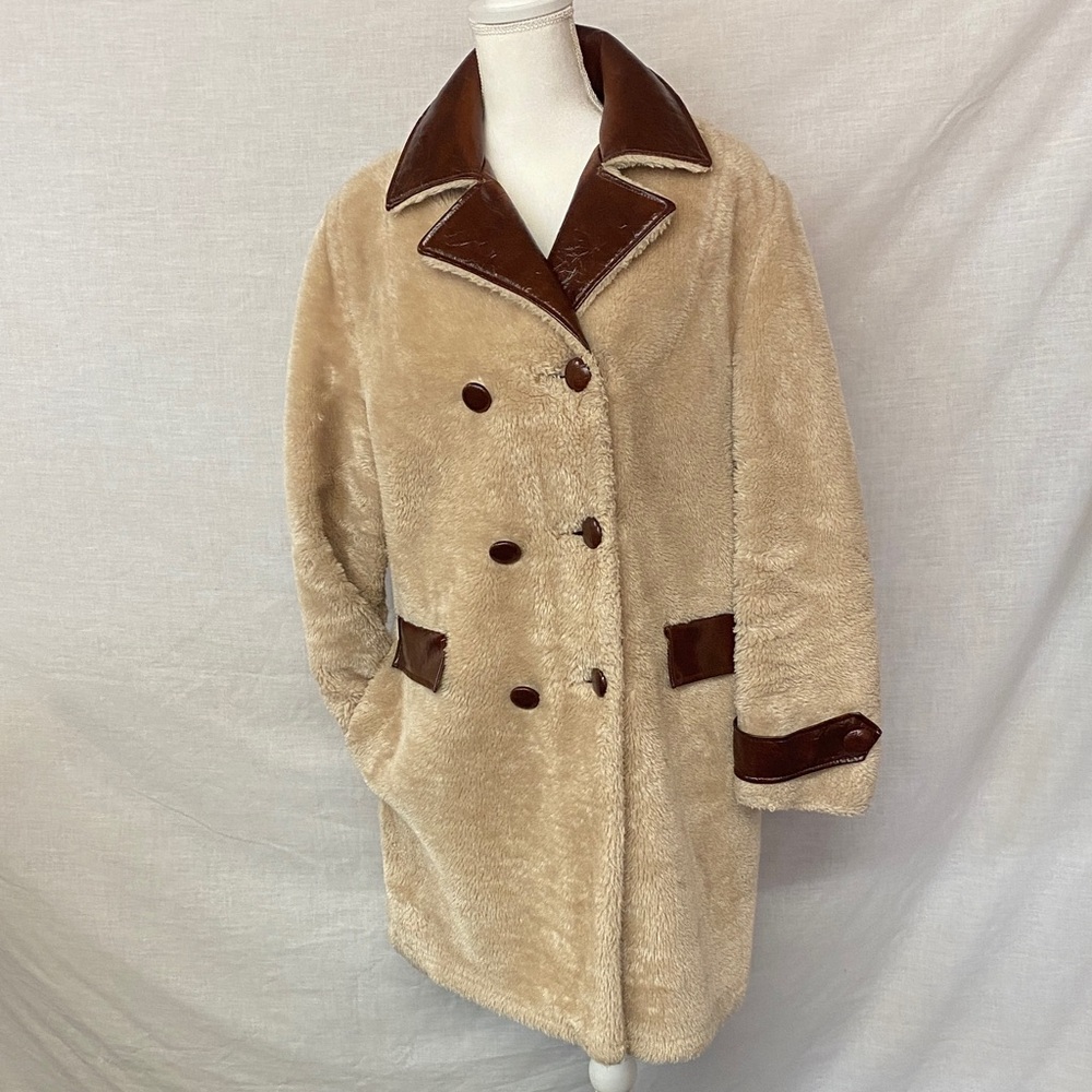 Vintage Fingerhut Fashions Cream Teddy Jacket with Brown Accents